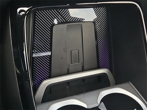 Used 2024 BMW X1 M35i w/ Premium Package image 27