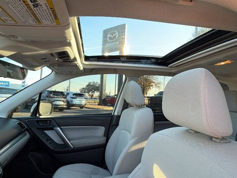 Used 2018 Subaru Forester 2.5i Premium image 16