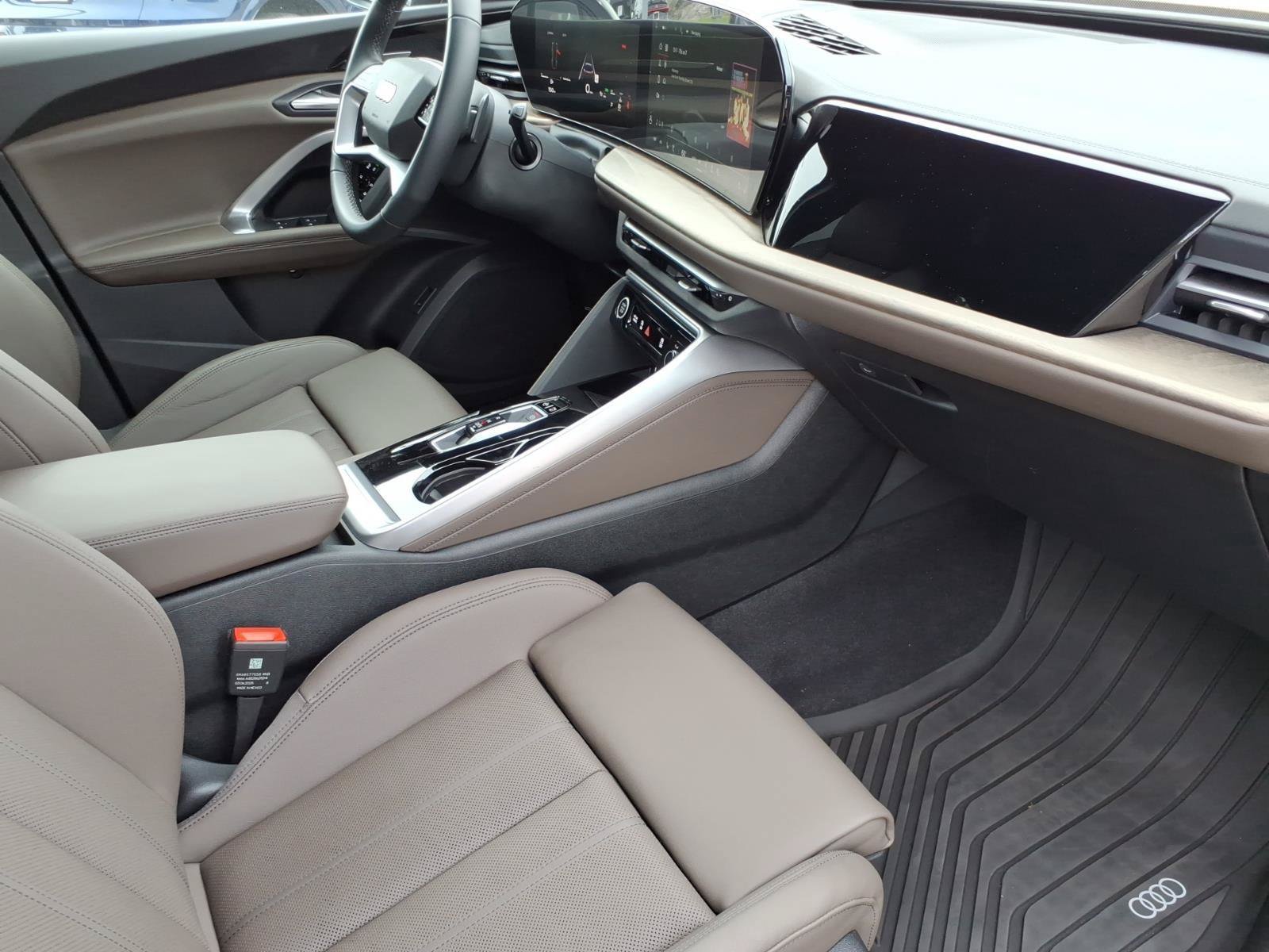 Used 2025 Audi Q5 Premium Plus AWD/4WD image 25