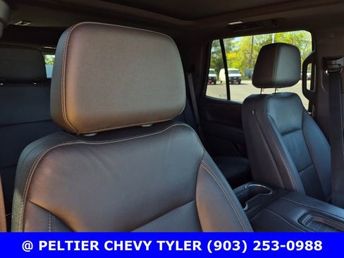 Used 2022 Chevrolet Tahoe Z71 w/ Luxury Package image 13