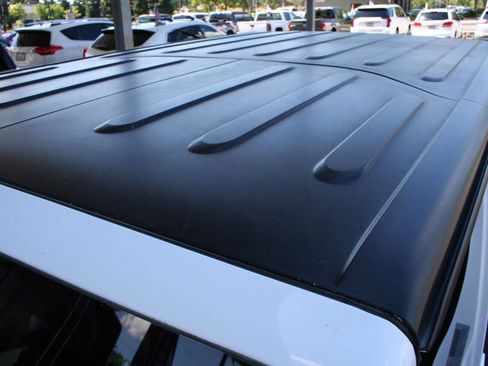 Used 2018 Jeep Wrangler Unlimited Sport w/ Connectivity Group image 32