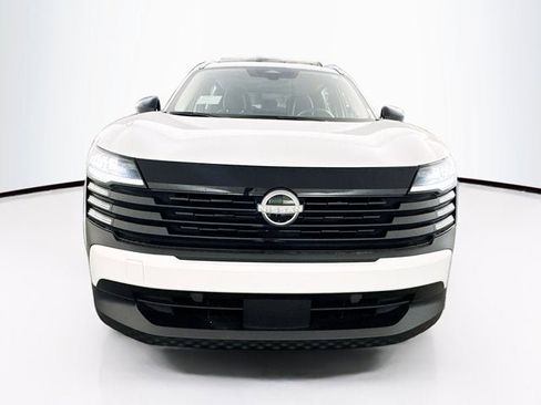 New 2026 Nissan Kicks SV w/ SV Premium Package image 2