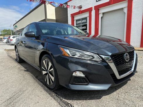 Used 2021 Nissan Altima 2.5 SV FWD image 4