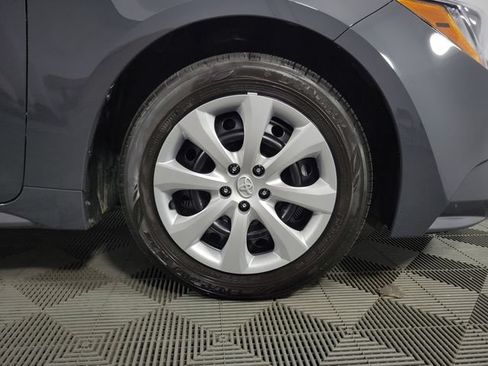 Used 2024 Toyota Corolla LE FWD image 11