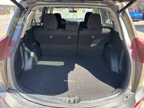 Used 2015 Toyota RAV4 XLE AWD/4WD image 9