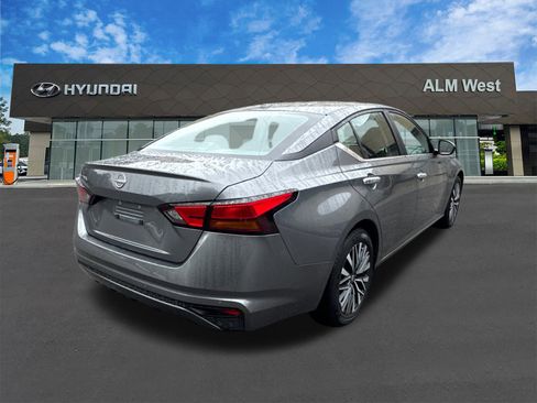 Used 2025 Nissan Altima 2.5 SV image 5