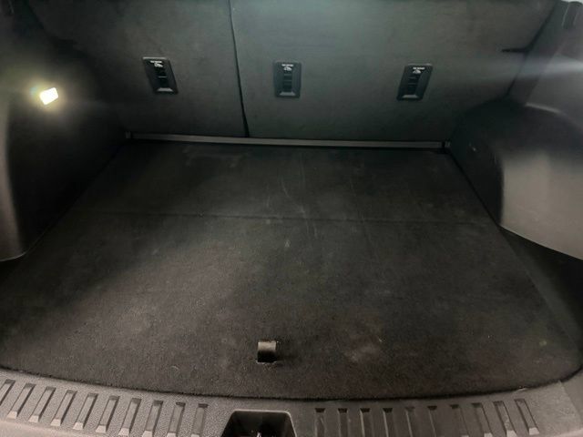 Used 2026 Chevrolet Equinox LT AWD/4WD image 21