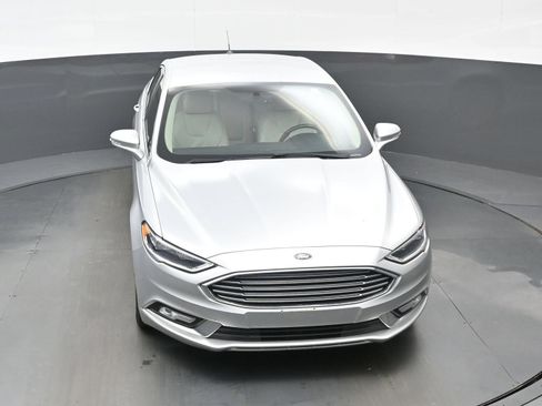 Used 2018 Ford Fusion Titanium FWD image 32