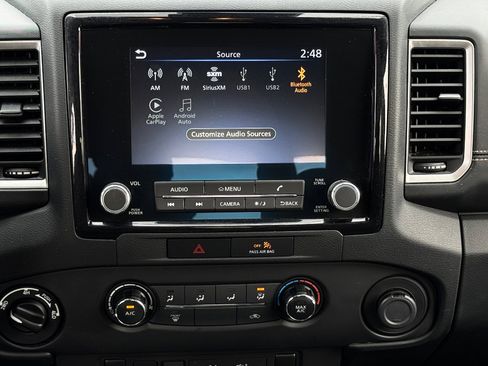 Used 2023 Nissan Frontier SV w/ Technology Package image 11