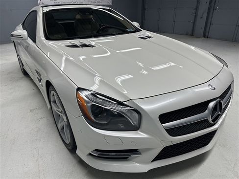 Used 2014 Mercedes-Benz SL 550 image 15