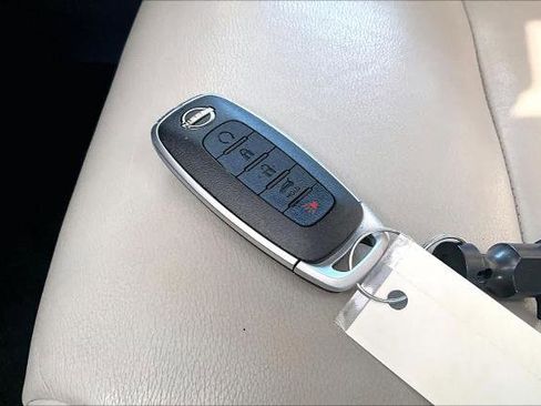 Certified 2024 Nissan Rogue SL w/ SL Premium Package image 14