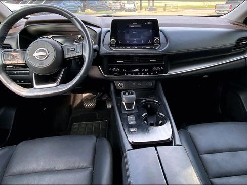 Used 2023 Nissan Rogue SV w/ SV Premium B Package image 15