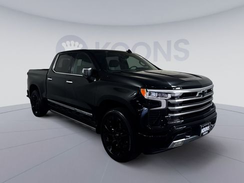 Used 2024 Chevrolet Silverado 1500 High Country AWD/4WD image 10