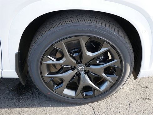 New 2026 Lexus TX 500h AWD image 7