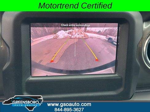 Used 2019 Jeep Wrangler Unlimited Sahara AWD/4WD image 5