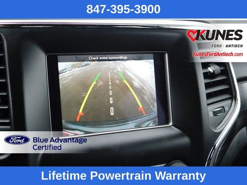 Used 2020 Jeep Grand Cherokee Laredo image 28