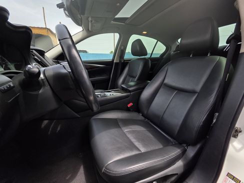 Used 2016 INFINITI Q50 3.0t Premium w/ 3.0T Premium Plus Package RWD image 11