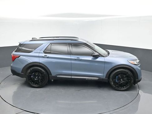 Certified 2025 Ford Explorer Active w/ Active Comfort Package RWD image 45