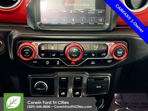 Used 2022 Jeep Wrangler Rubicon w/ Cold Weather Group image 8