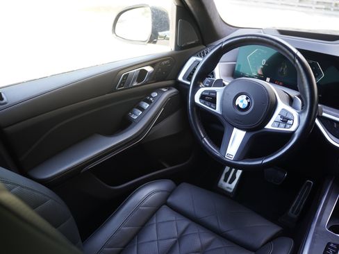 Used 2024 BMW X7 xDrive40i w/ M Sport Package AWD/4WD image 25