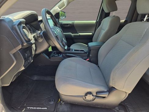 Used 2020 Toyota Tacoma SR RWD image 17