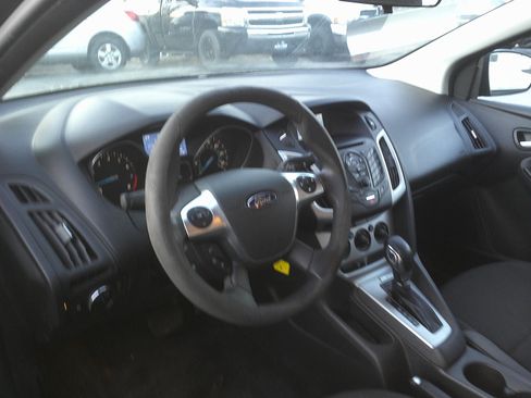 Used 2014 Ford Focus SE image 10