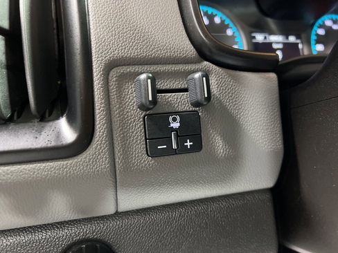 Used 2021 Chevrolet Colorado W/T w/ Custom Special Edition image 26