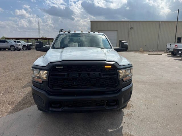 Used 2024 RAM 3500 Tradesman AWD/4WD image 4