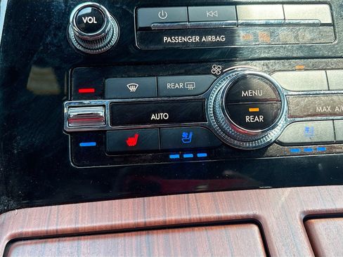 Used 2023 Lincoln Navigator Reserve AWD/4WD image 21