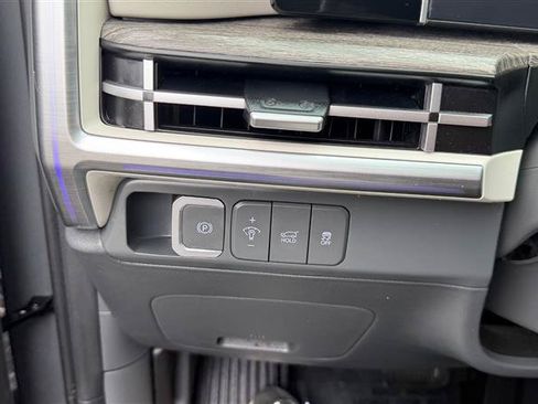 Used 2024 Hyundai Santa Fe Calligraphy FWD image 35