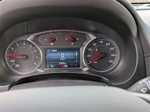 Used 2024 GMC Terrain SLE image 16