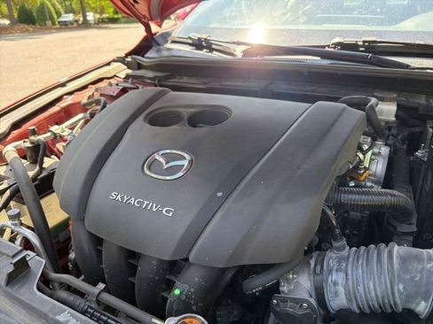 Used 2019 MAZDA MAZDA3 Hatchback image 26