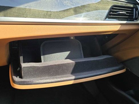 Used 2022 BMW 540i xDrive w/ M Sport Package image 27