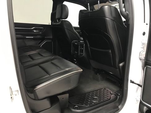 Used 2023 RAM 1500 Laramie RWD image 14