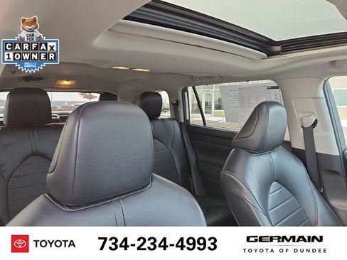 Used 2022 Toyota Highlander XLE image 18