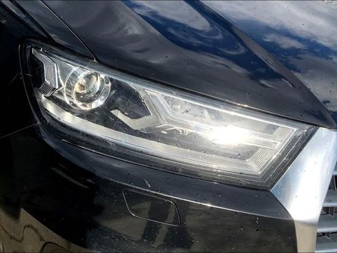 Used 2017 Audi Q7 3.0T Premium image 28