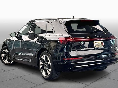Used 2023 Audi e-tron Premium w/ Convenience Plus Package image 11