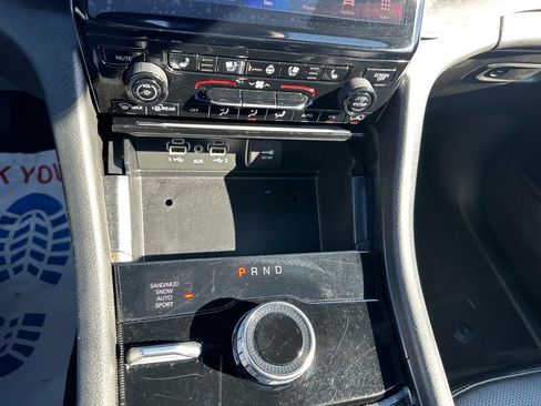 Used 2024 Jeep Grand Cherokee L Limited w/ Luxury Tech Group II image 20