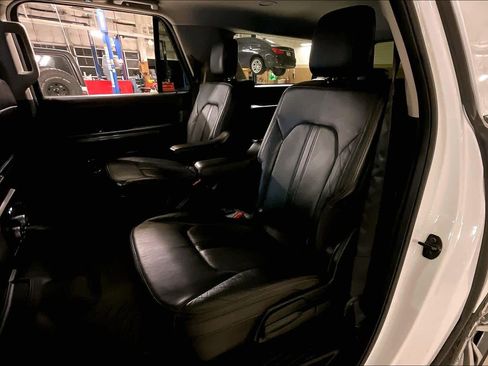 Used 2020 Ford Expedition Max Platinum image 19