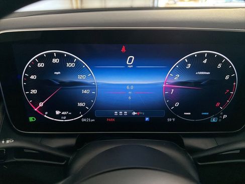 Used 2026 Mercedes-Benz GLC 300 4MATIC image 32