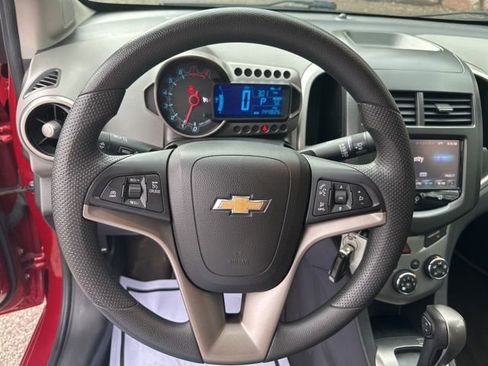Used 2014 Chevrolet Sonic LT image 15