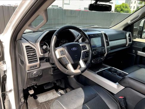 Used 2020 Ford F350 Lariat w/ Lariat Value Package AWD/4WD image 10