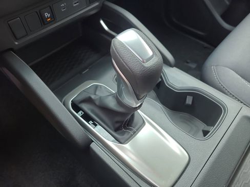 Certified 2025 Nissan Frontier SV image 19