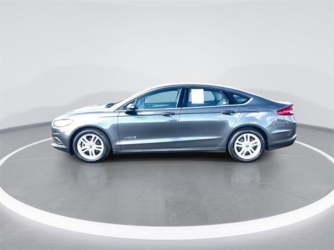 Used 2018 Ford Fusion S image 5