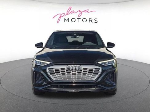 Used 2024 Audi Q8 e-tron Premium Plus w/ Premium Plus Package AWD/4WD image 2
