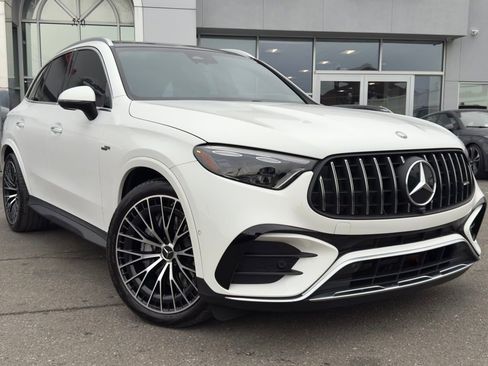 Used 2024 Mercedes-Benz GLC 43 AMG 4MATIC image 2