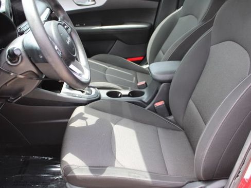 Used 2022 Kia Forte LXS FWD image 29