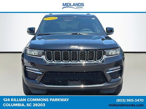 Used 2025 Jeep Grand Cherokee Limited AWD/4WD image 3