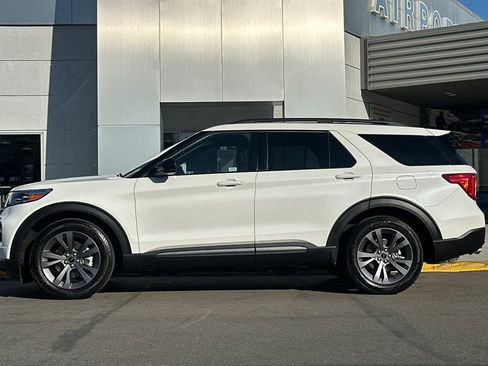 Used 2023 Ford Explorer XLT w/ Equipment Group 202A image 8