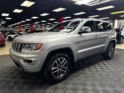 Used 2020 Jeep Grand Cherokee Limited w/ Luxury Group II image 7